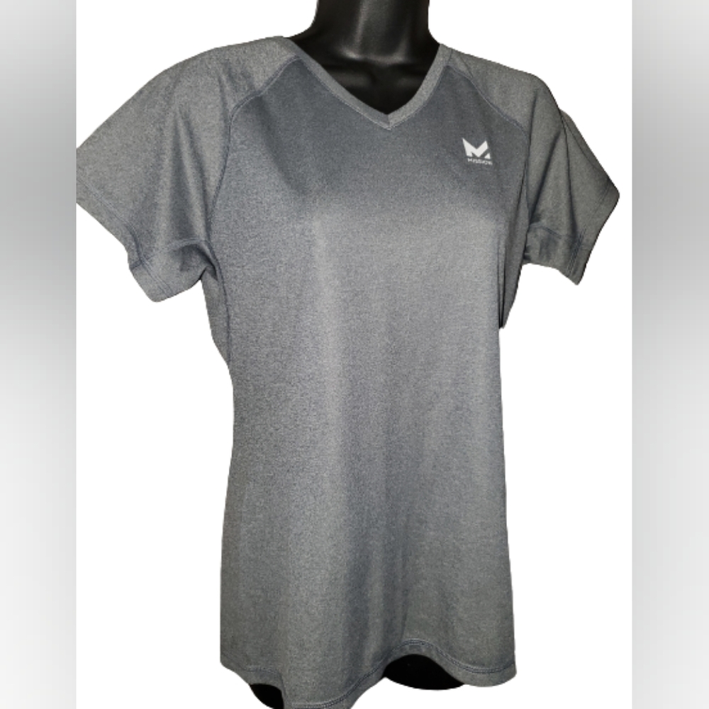 NWT Mission Vapor Active top